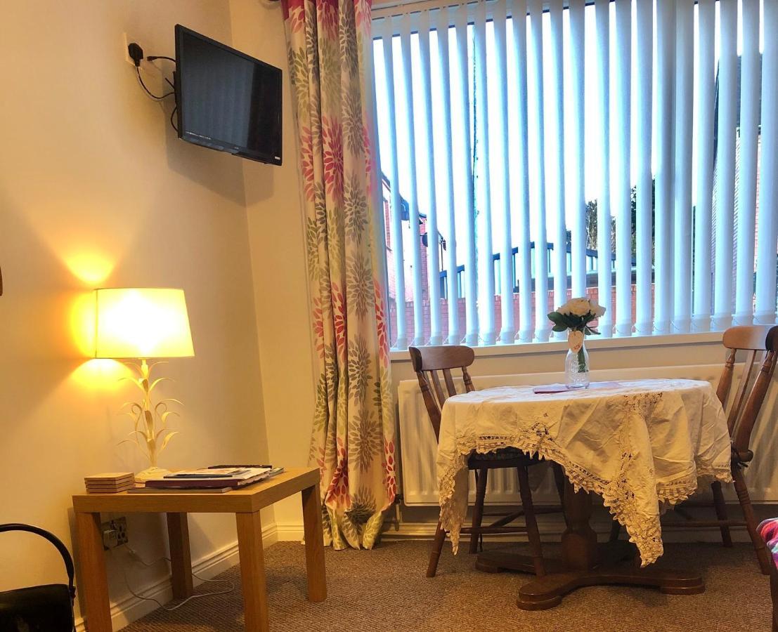 Ponderosea Cottage Free Gated Parking M1 & City Location, Wood Stove Lisburn Kültér fotó